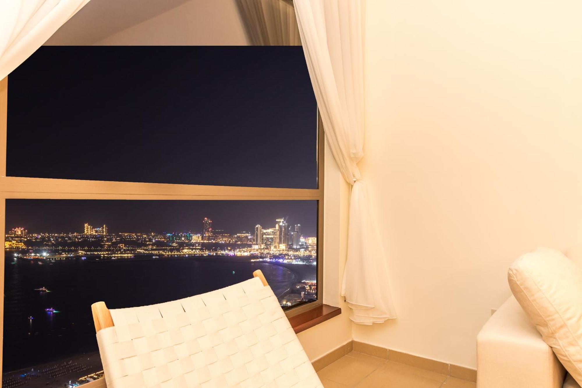 The Premium Jbr Sea View Luxury Suite Awarded "Traveller Award 2025" Dubai Eksteriør bilde